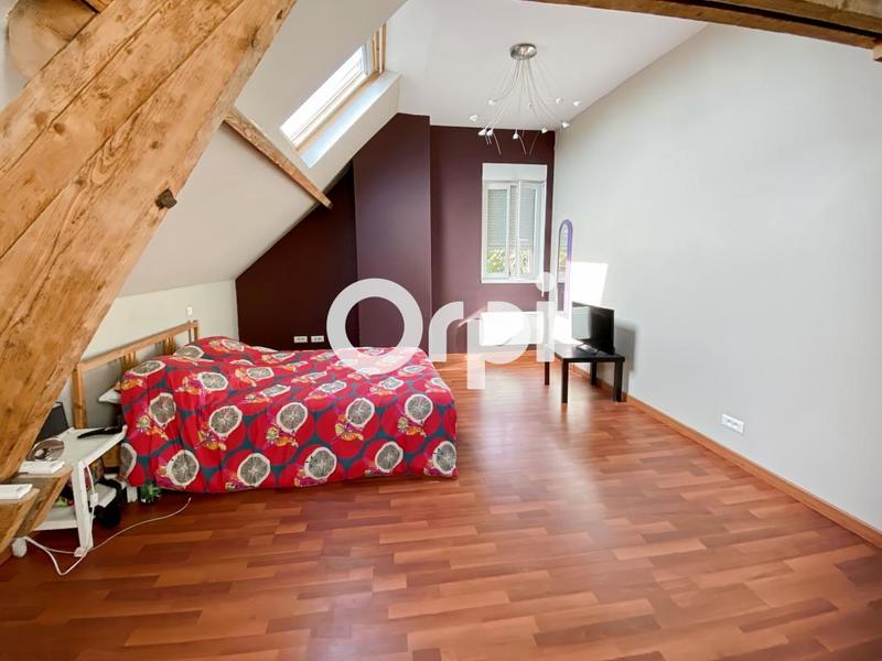 Maison - 204 m² - 6 pièces