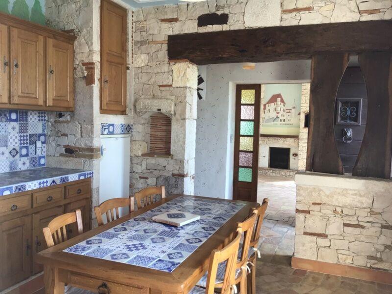 Maison - 155 m² - 8 pièces