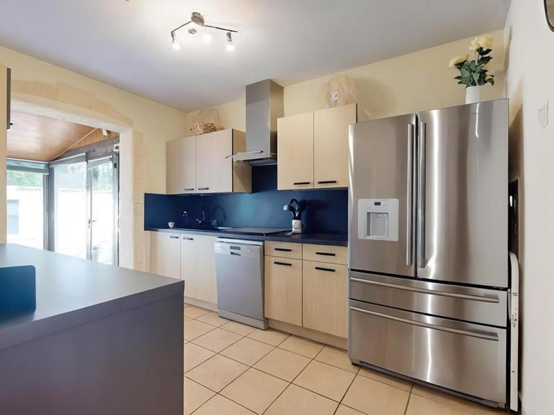 Pavillon - 188 m² - 8 pièces