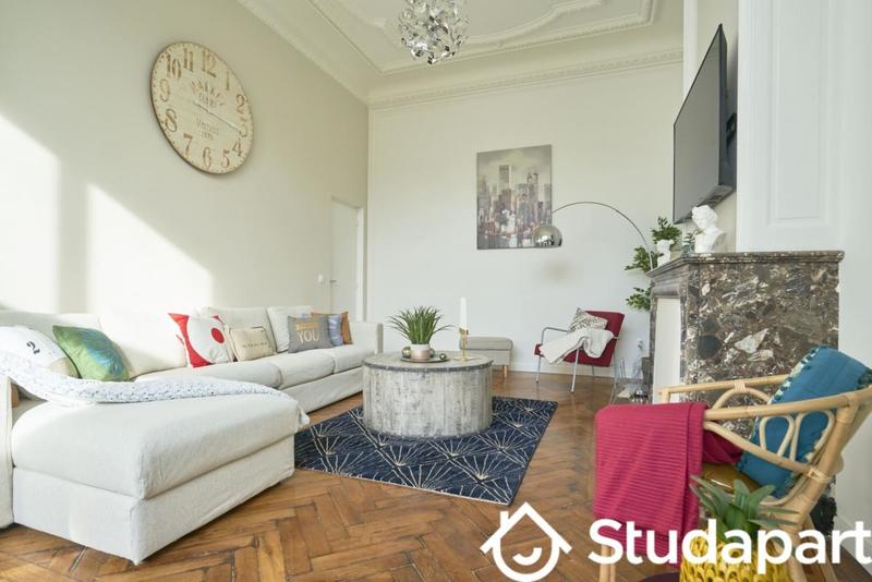 Chambre - 13 m² - 1 pièce