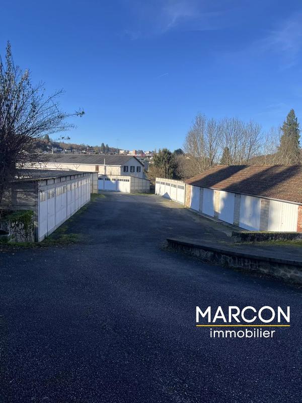 Immeuble - 686 m² - 30 pièces