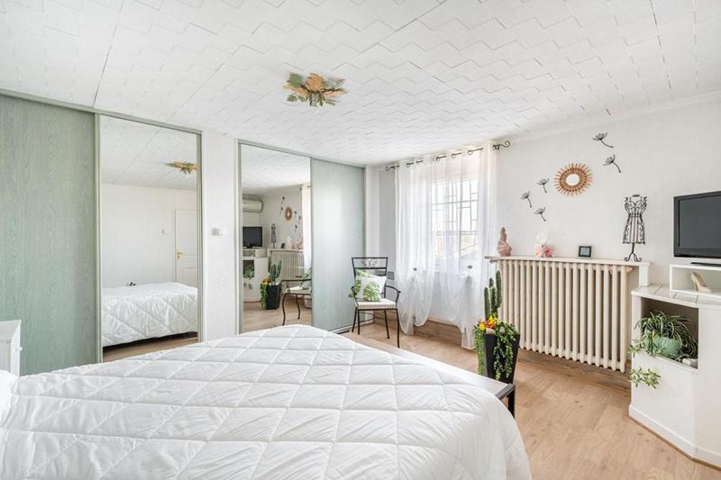 Maison - 170 m² - 5 pièces