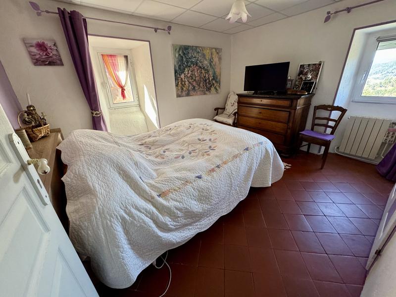 Maison - 137 m² - 7 pièces