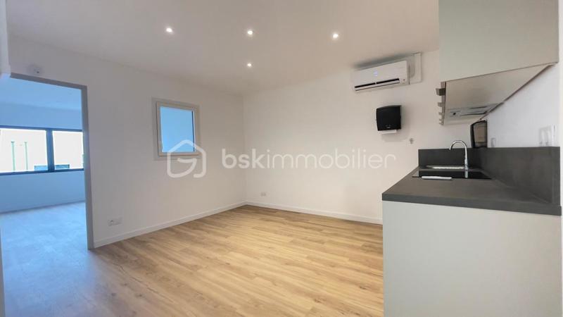 Bureau - 53 m² - 2 pièces