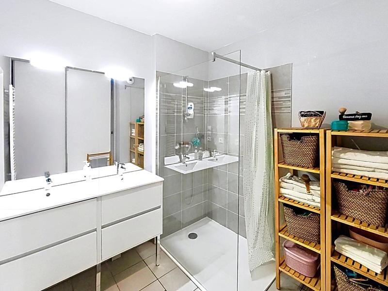 Appartement - 94 m² - 5 pièces