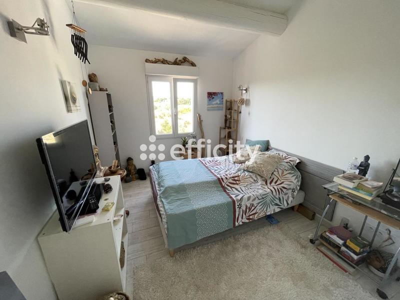 Maison - 240 m² - 11 pièces