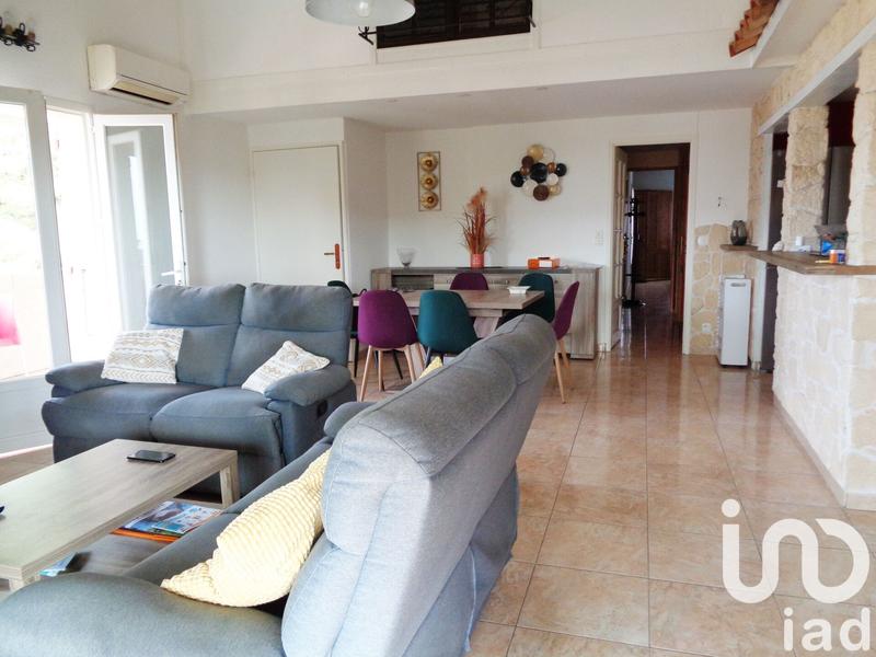 Maison - 220 m² - 6 pièces