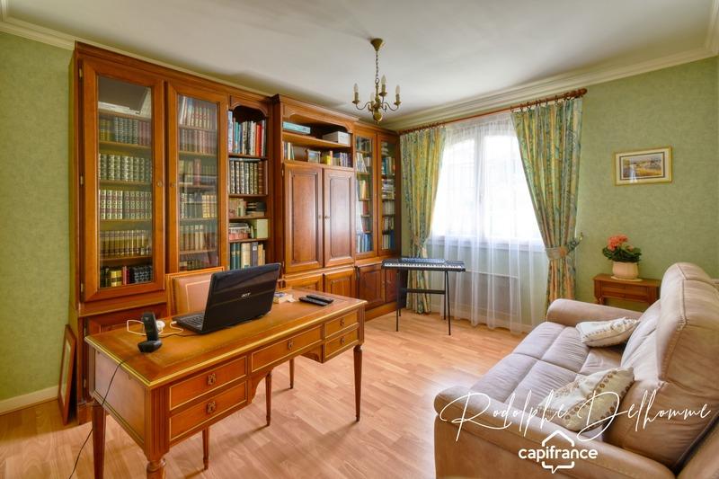 Maison - 187 m² - 7 pièces