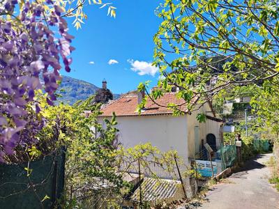 Maison - 97 m² - 4 pièces