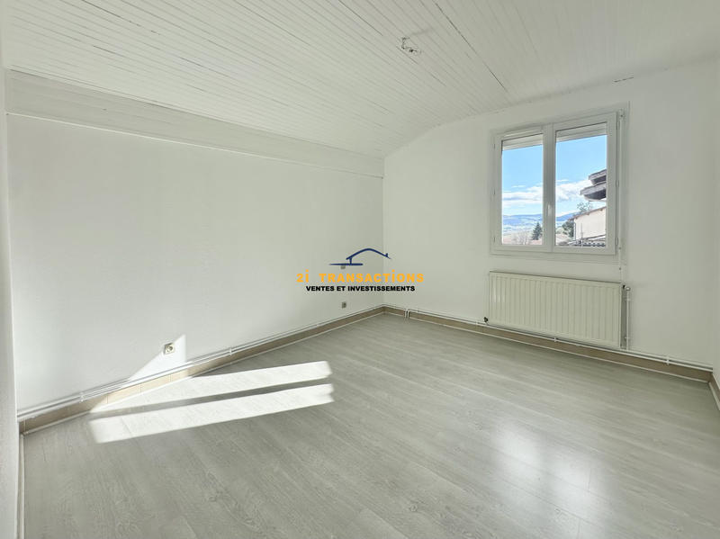 Maison - 105 m² - 4 pièces