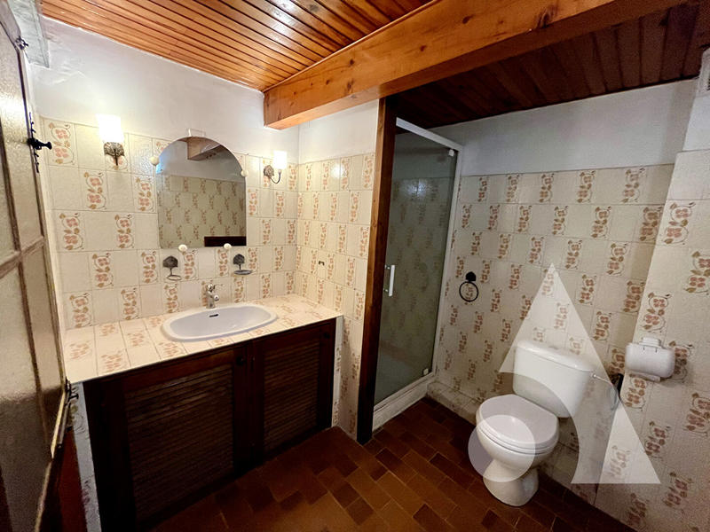 Appartement - 64 m² - 2 pièces