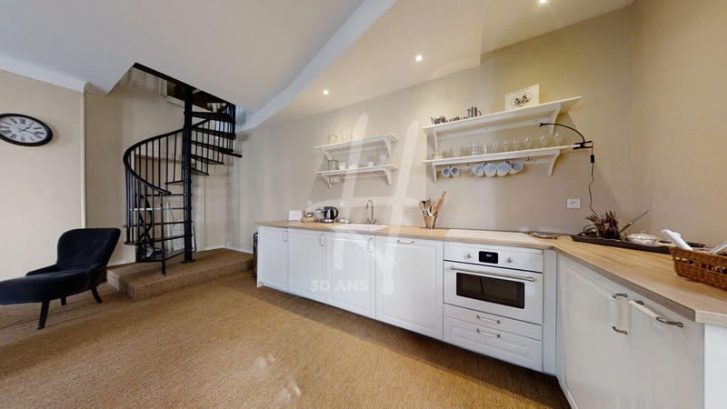 Appartement - 65 m² - 2 pièces