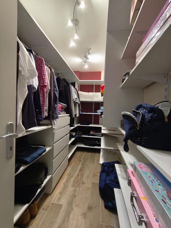 Maison - 182 m² - 7 pièces