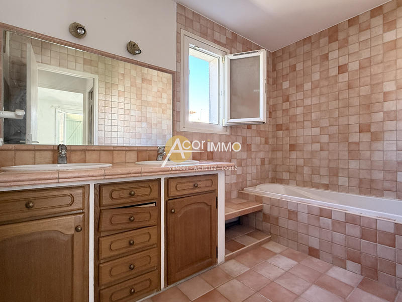 Maison - 97 m² - 5 pièces