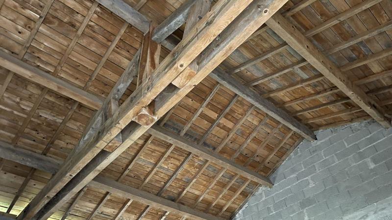 Grange - 191 m² - 2 pièces