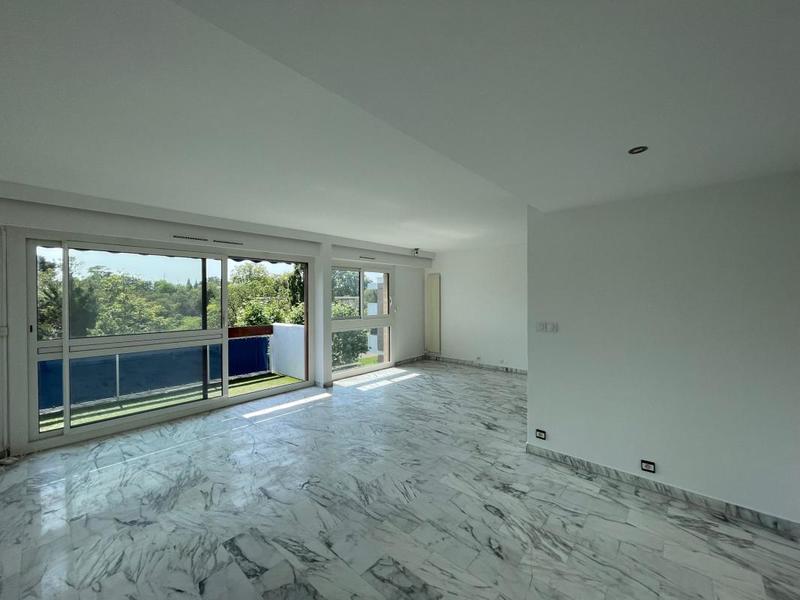 Appartement - 80 m² - 3 pièces