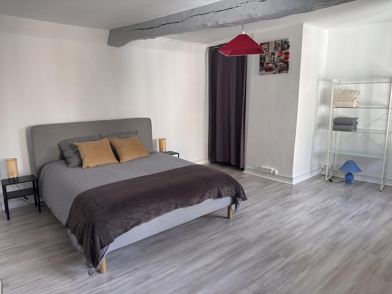 Appartement - 80 m² - 3 pièces