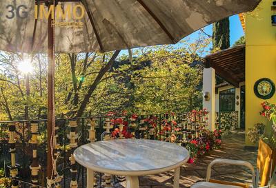 Villa - 267 m² - 10 pièces