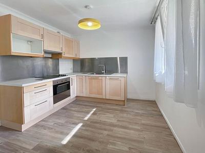 Appartement - 79 m² - 4 pièces