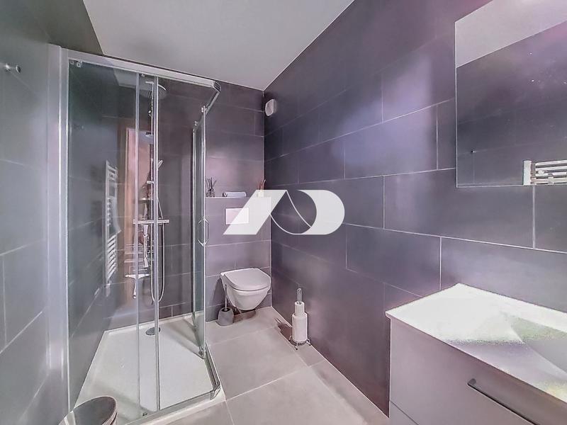 Appartement - 106 m² - 4 pièces