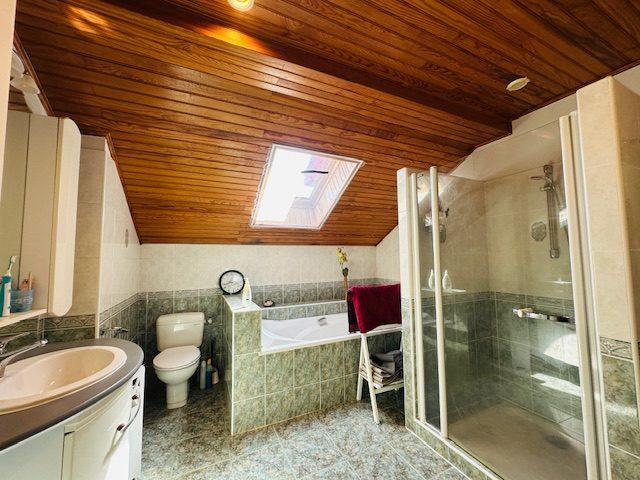 Maison ancienne - 287 m² - 10 pièces