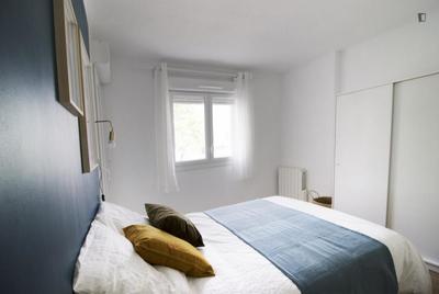 Chambre - 11 m² - 4 pièces