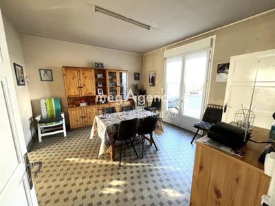 Maison - 92 m² - 5 pièces