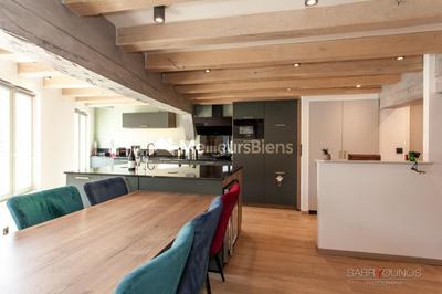 Appartement ancien - 69 m² - 4 pièces