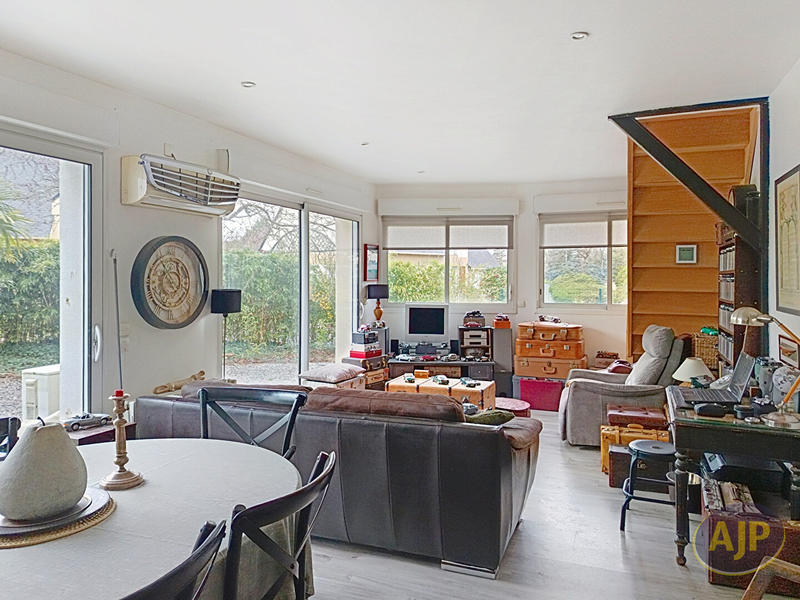 Maison - 175 m² - 7 pièces