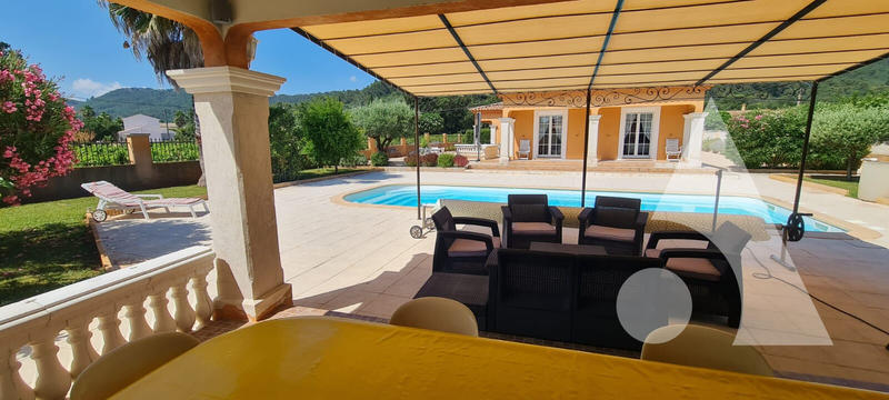 Maison - 140 m² - 5 pièces