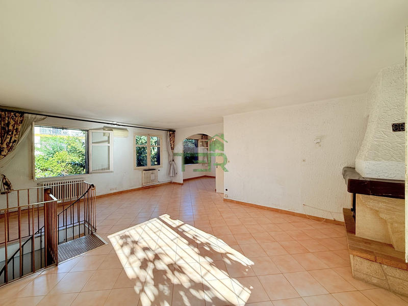 Maison - 191 m² - 6 pièces