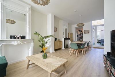 Maison - 179 m² - 11 pièces