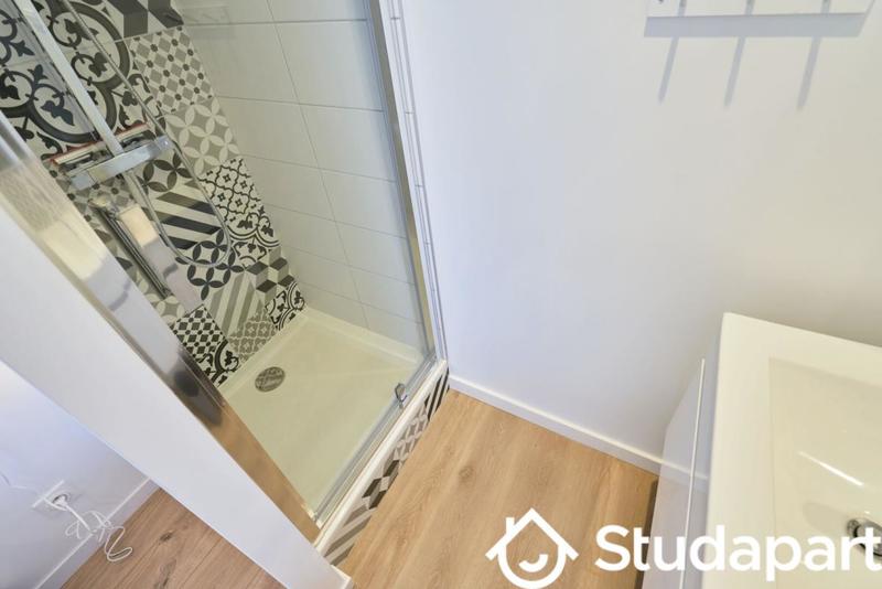 Chambre - 13 m² - 1 pièce