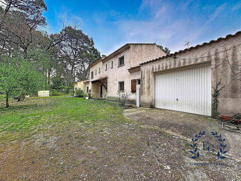 Bastide - 300 m² - 6 pièces