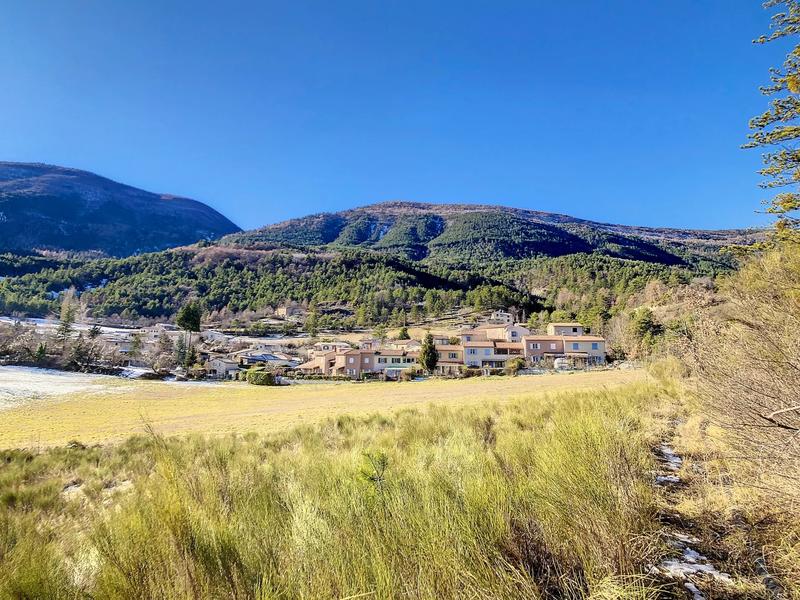 Terrain constructible - 720 m²