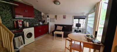 Maison - 160 m² - 11 pièces