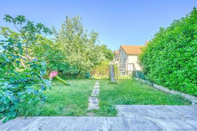 Maison - 223 m² - 8 pièces