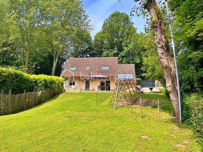 Maison traditionnelle - 135 m² - 4 pièces