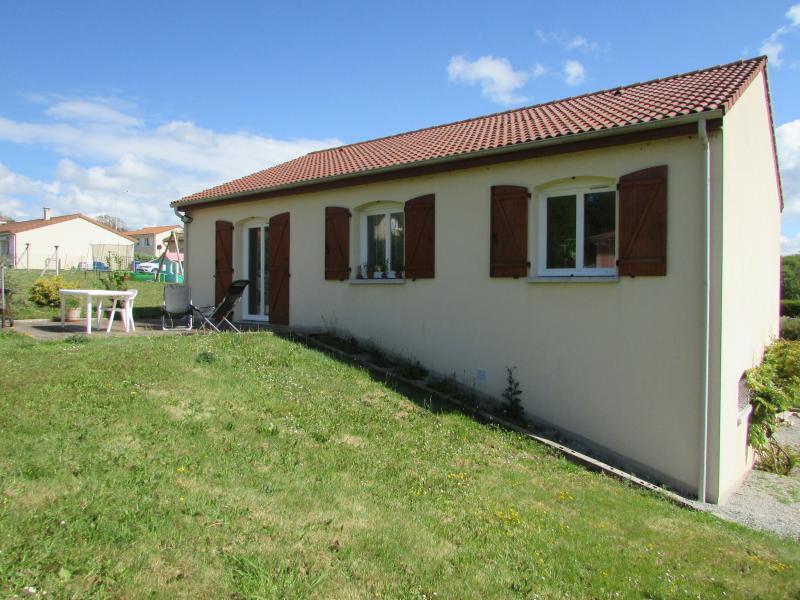 Maison - 90 m² - 5 pièces