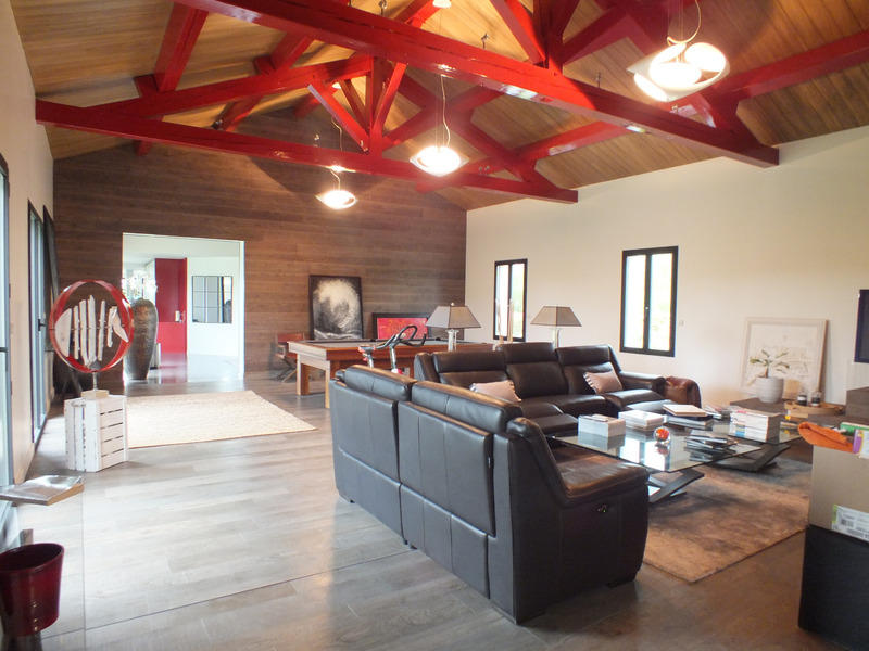 Maison d'architecte - 730 m² - 17 pièces