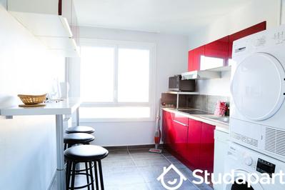 Chambre - 12 m² - 1 pièce