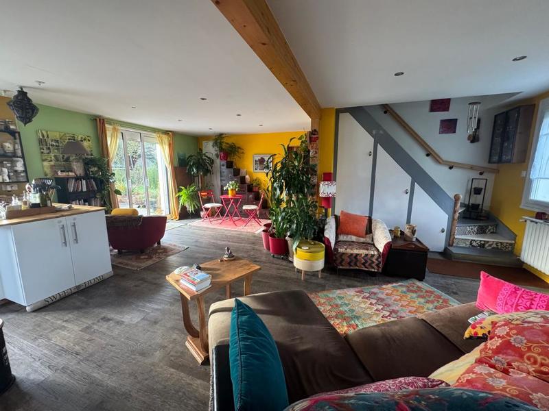 Maison - 110 m² - 4 pièces