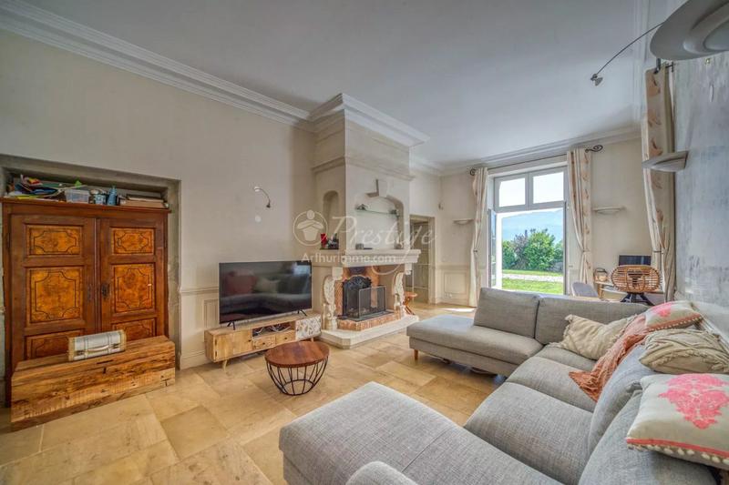 Maison - 488 m² - 20 pièces