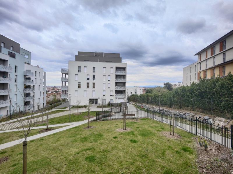 Appartement - 81 m² - 4 pièces