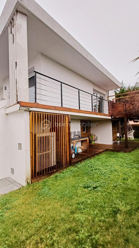 Maison d'architecte - 190 m² - 7 pièces