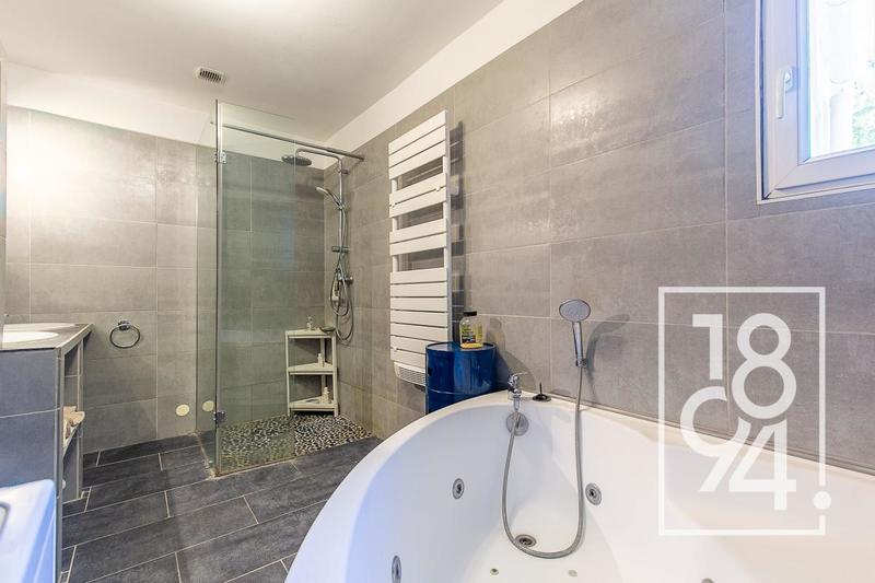 Villa - 147 m² - 5 pièces