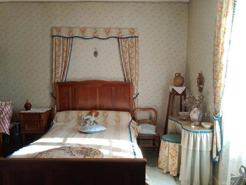 Maison - 285 m² - 13 pièces