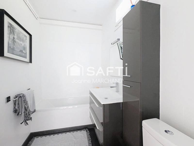 Villa - 264 m² - 9 pièces