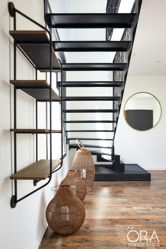 Maison contemporaine - 217 m² - 7 pièces