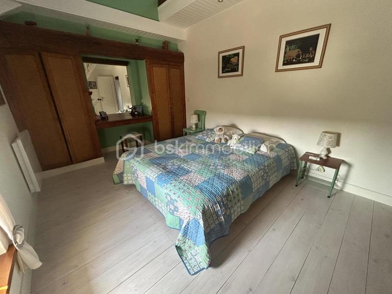 Maison en pierre - 221 m² - 7 pièces